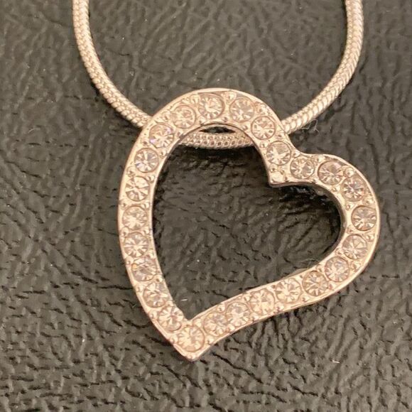 Open Heart Pendant Necklace with Swarovski Crystals - Friend Birthday Gift NEW - Picture 3 of 7